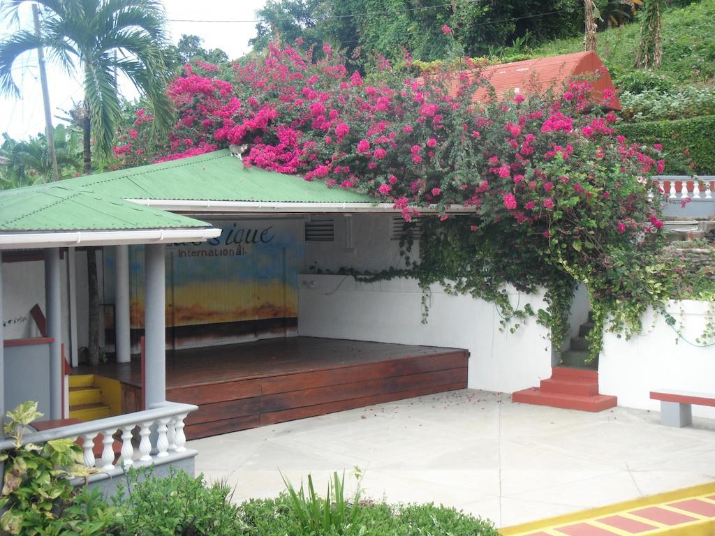 Classique International In Dominica Marigot Exterior foto
